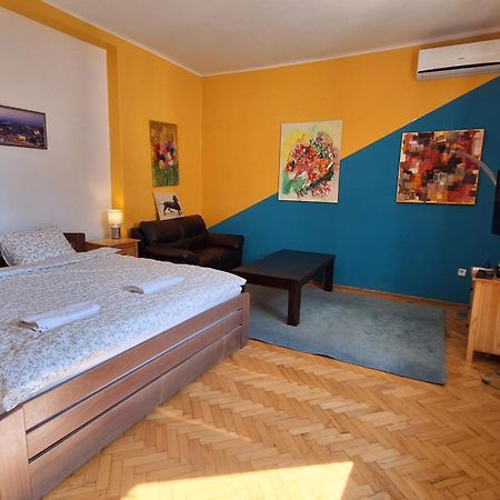 Great Buda Apartman Budapest Esterno foto